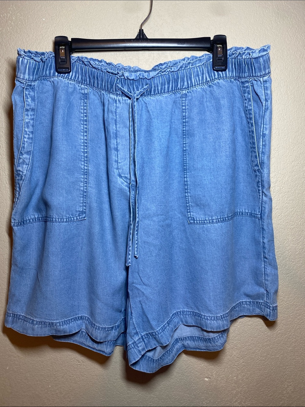 J. Jill Light Blue High-Waist Elastic Pull-On Shorts